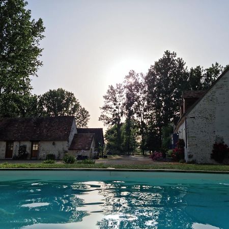 L 'Aupinouse Chambre Double Pivoine Avec Salle D'Eau Privative La Suze-sur-Sarthe Exterior foto